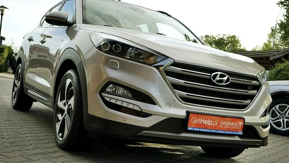 HYUNDAI Tucson -