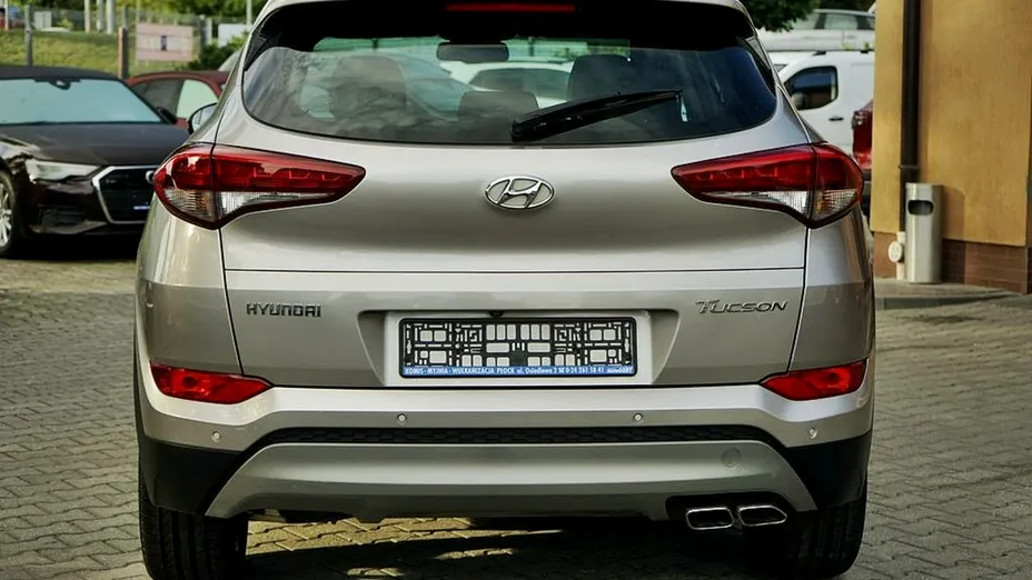 HYUNDAI Tucson -