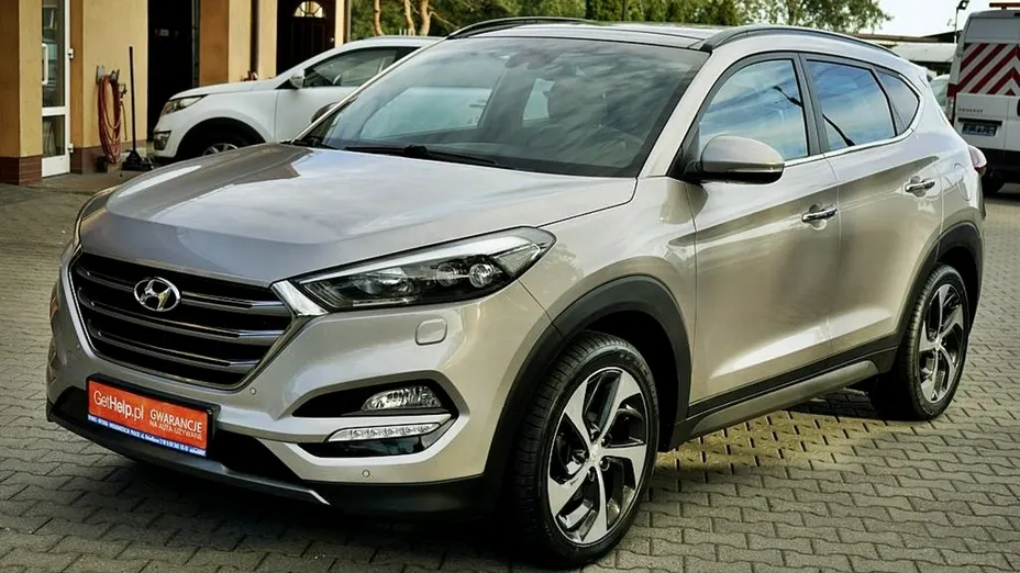 HYUNDAI Tucson -