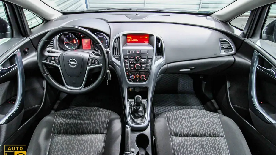 OPEL Astra -