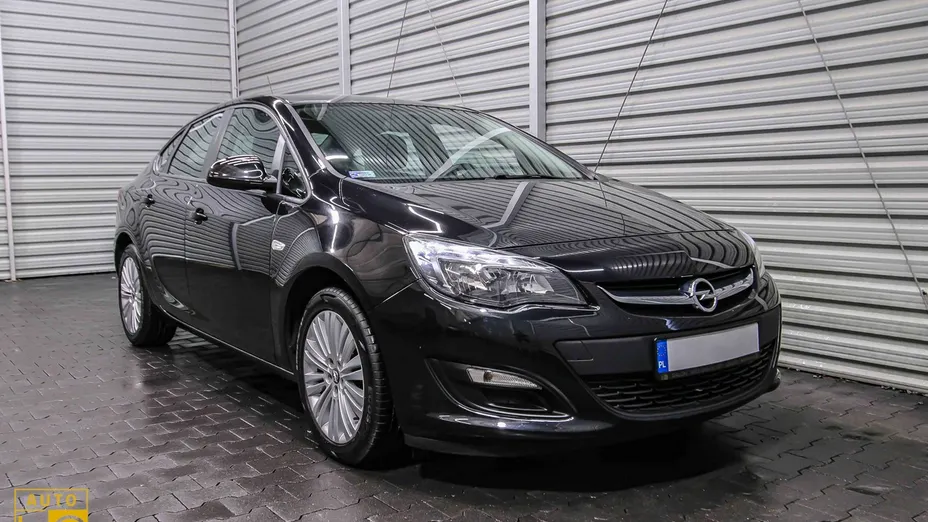 OPEL Astra -