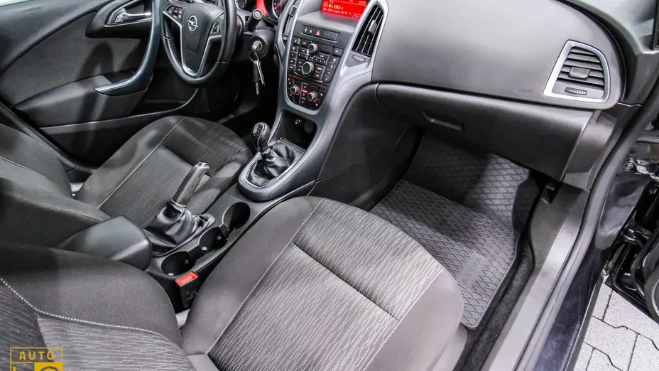 OPEL Astra -