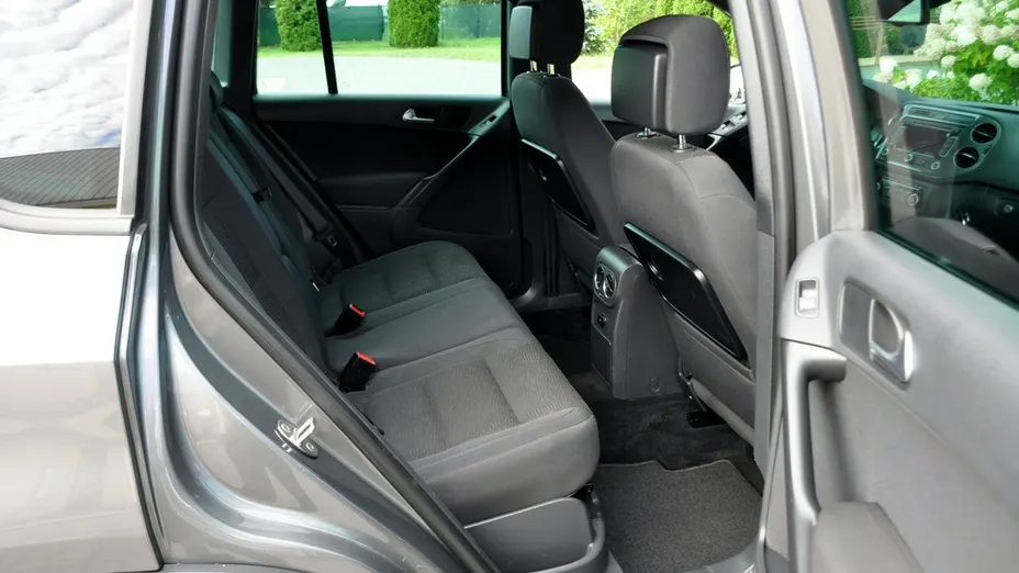 VOLKSWAGEN Tiguan -