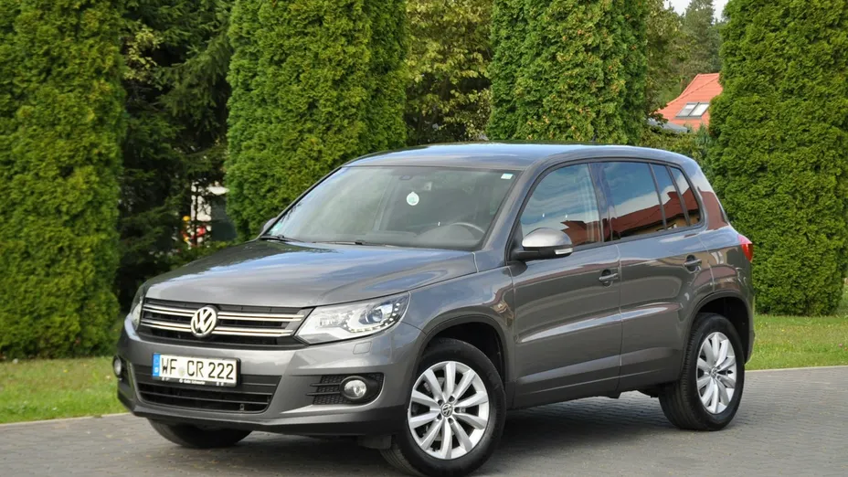 VOLKSWAGEN Tiguan -