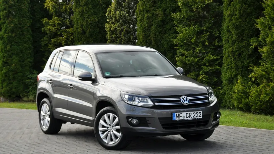 VOLKSWAGEN Tiguan -