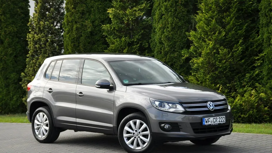 VOLKSWAGEN Tiguan -