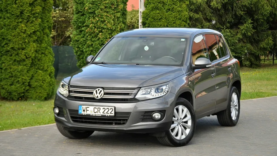 VOLKSWAGEN Tiguan -