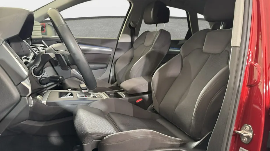 AUDI Q5 -