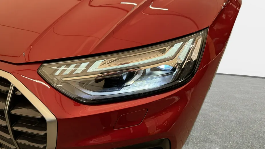 AUDI Q5 -