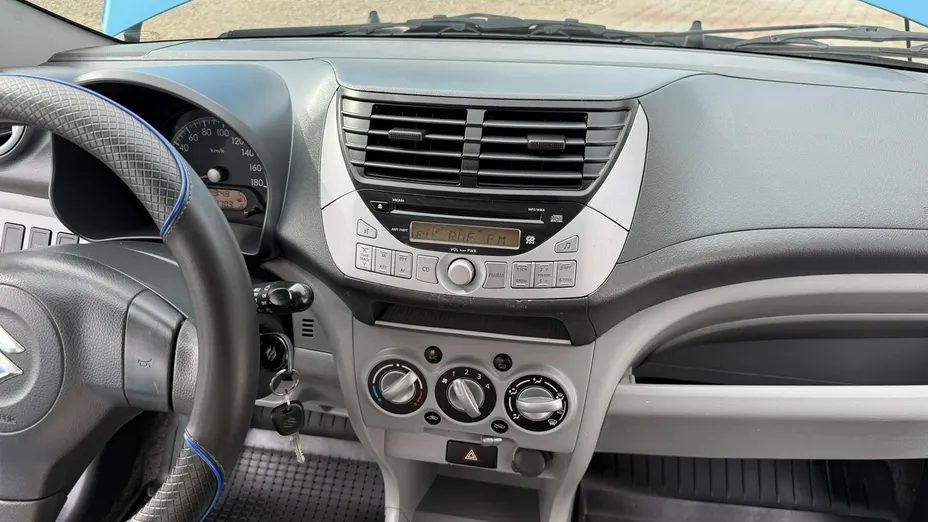 SUZUKI Alto -