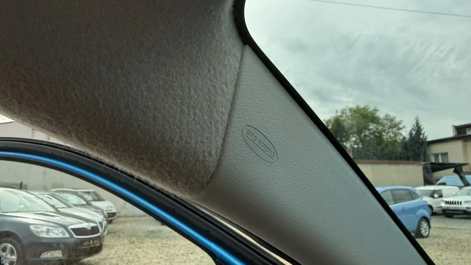 SUZUKI Alto -