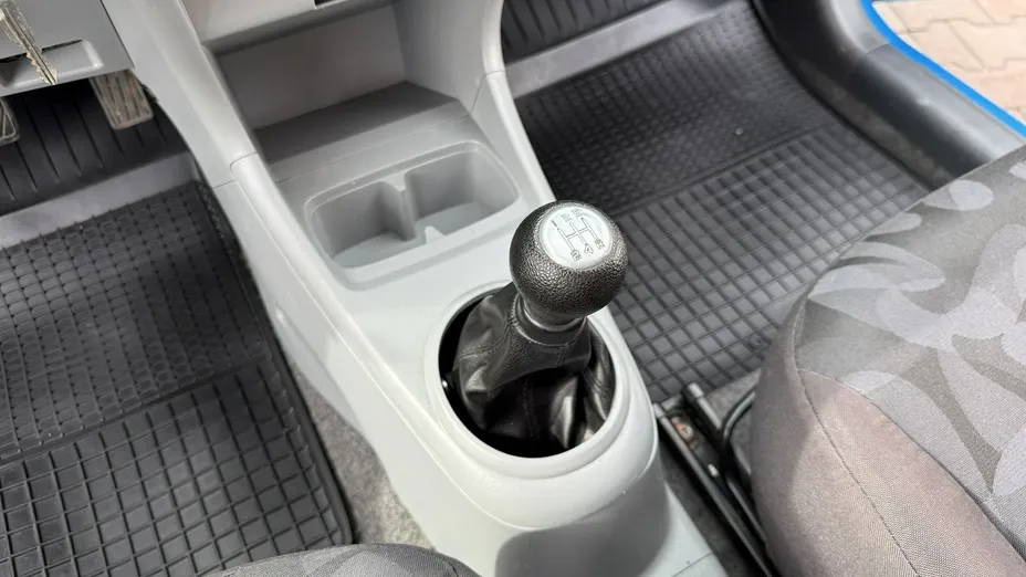 SUZUKI Alto -