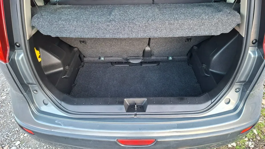 NISSAN Note -