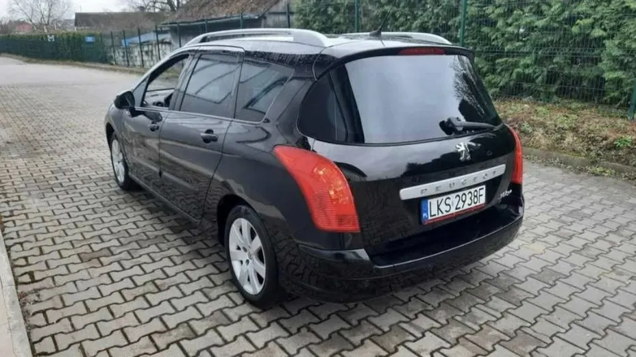 PEUGEOT 308 -