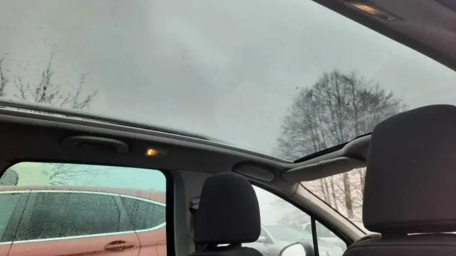 PEUGEOT 308 -