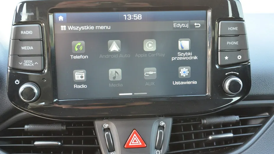 HYUNDAI i30 -