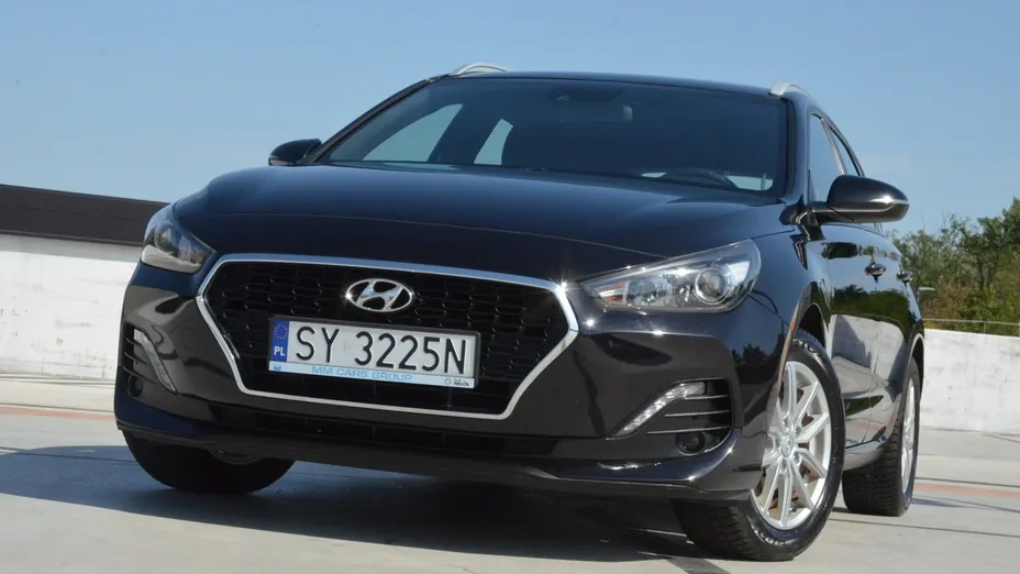 HYUNDAI i30 -