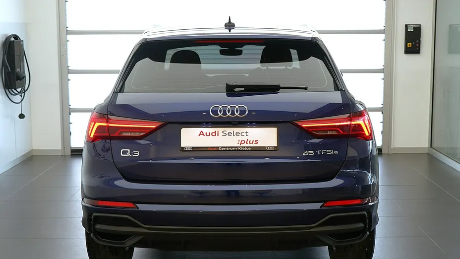 AUDI Q3 -