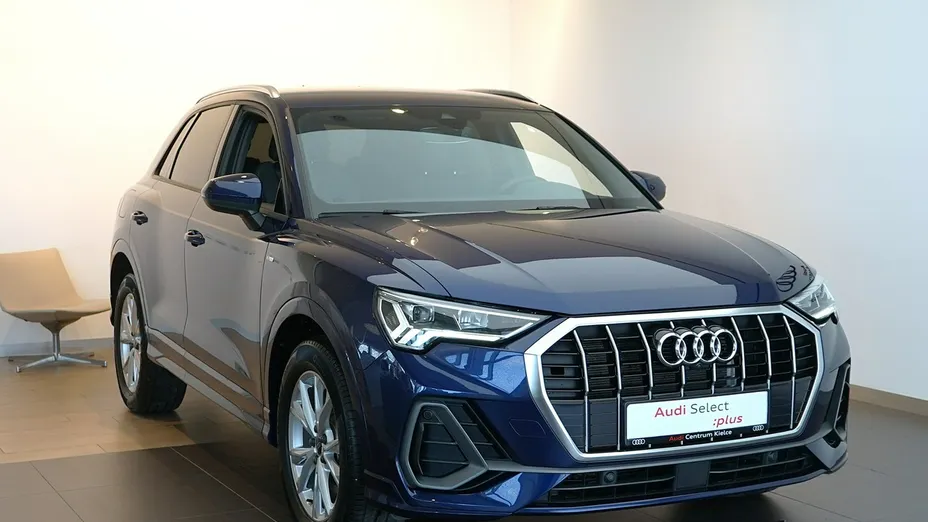 AUDI Q3 -