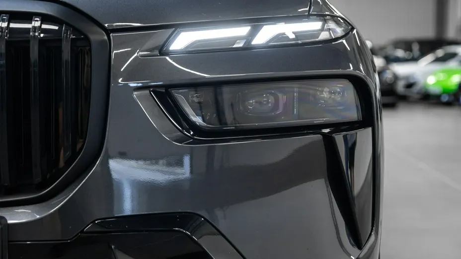 BMW X7 -