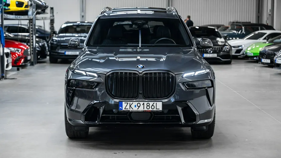 BMW X7 -