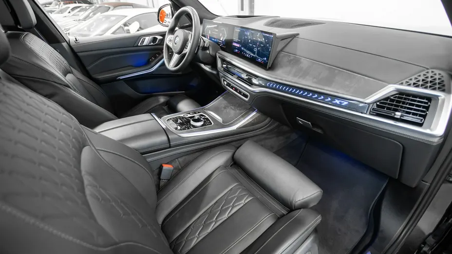 BMW X7 -
