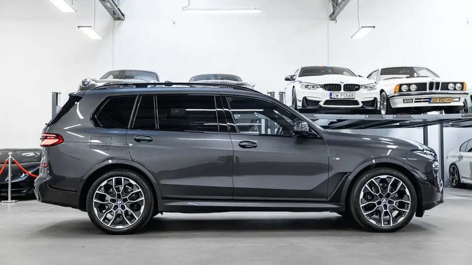 BMW X7 -