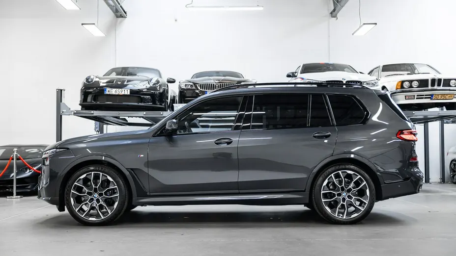 BMW X7 -