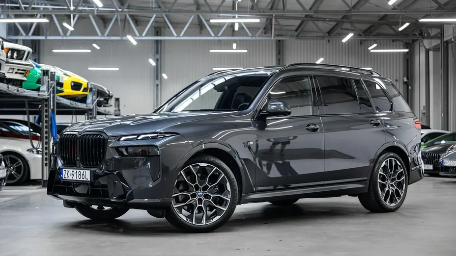 BMW X7 -