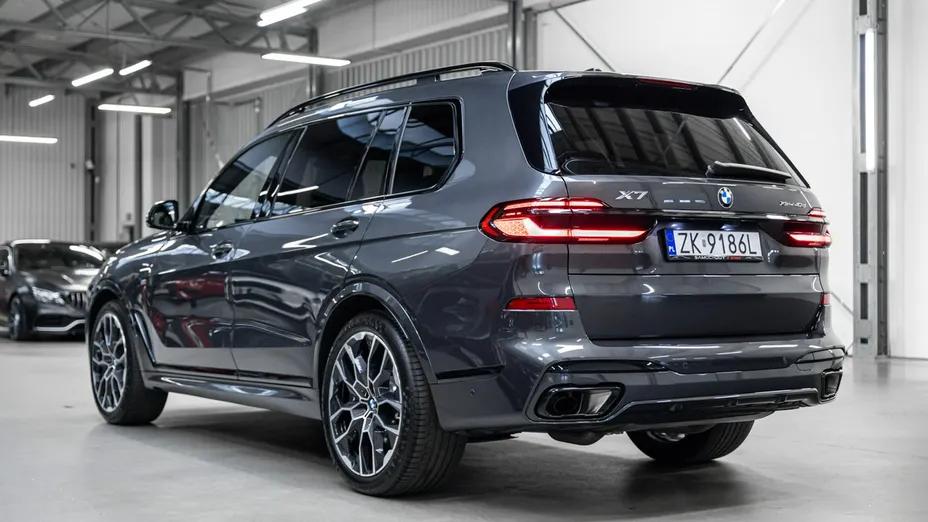 BMW X7 -