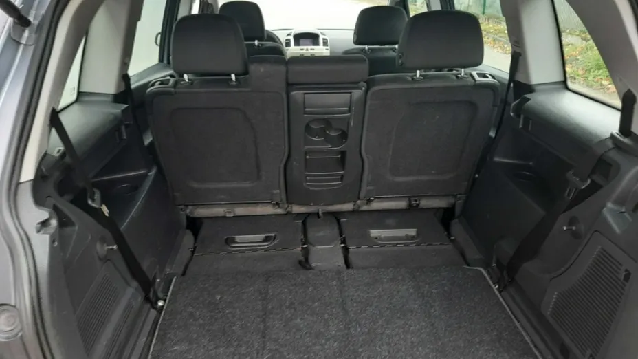 OPEL Zafira -