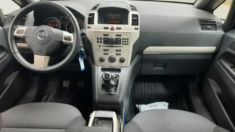 OPEL Zafira -