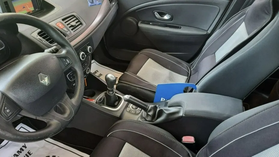 RENAULT Megane -