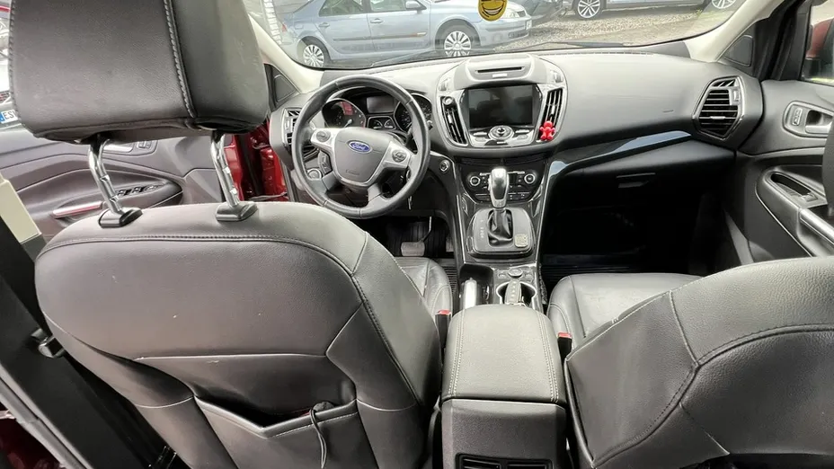 FORD Escape -