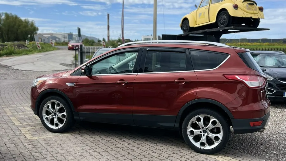 FORD Escape -