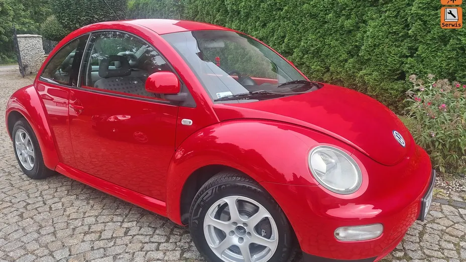 VOLKSWAGEN New Beetle -