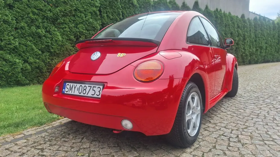 VOLKSWAGEN New Beetle -