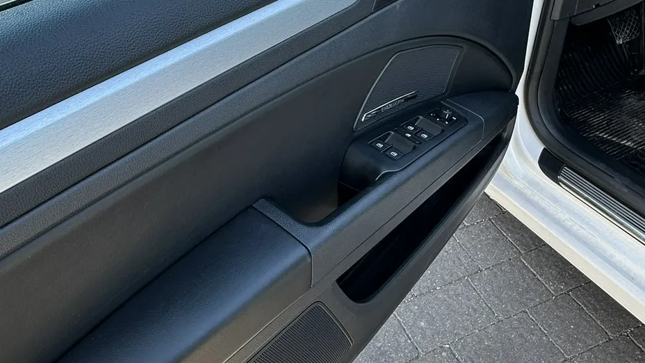SKODA Superb -