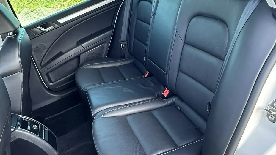 SKODA Superb -