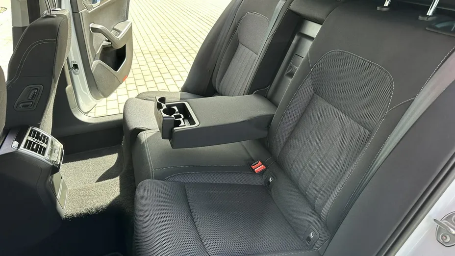 SKODA Superb -