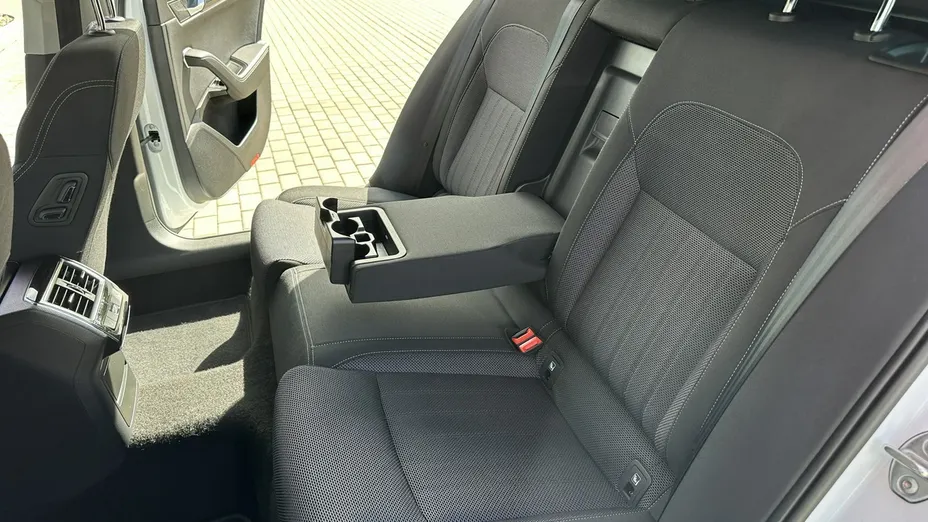 SKODA Superb -