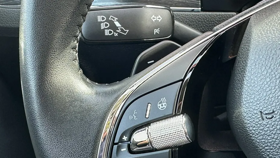 SKODA Superb -