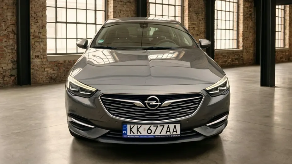 OPEL Insignia -