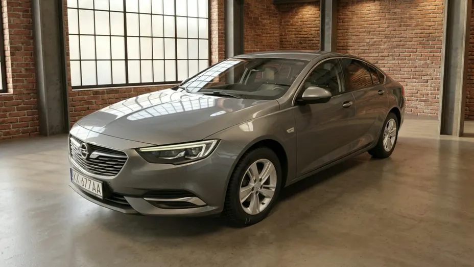 OPEL Insignia -