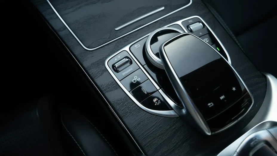 MERCEDES-BENZ C Klasa -