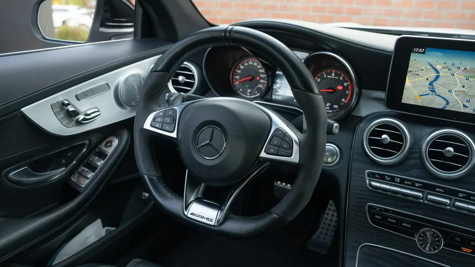 MERCEDES-BENZ C Klasa -