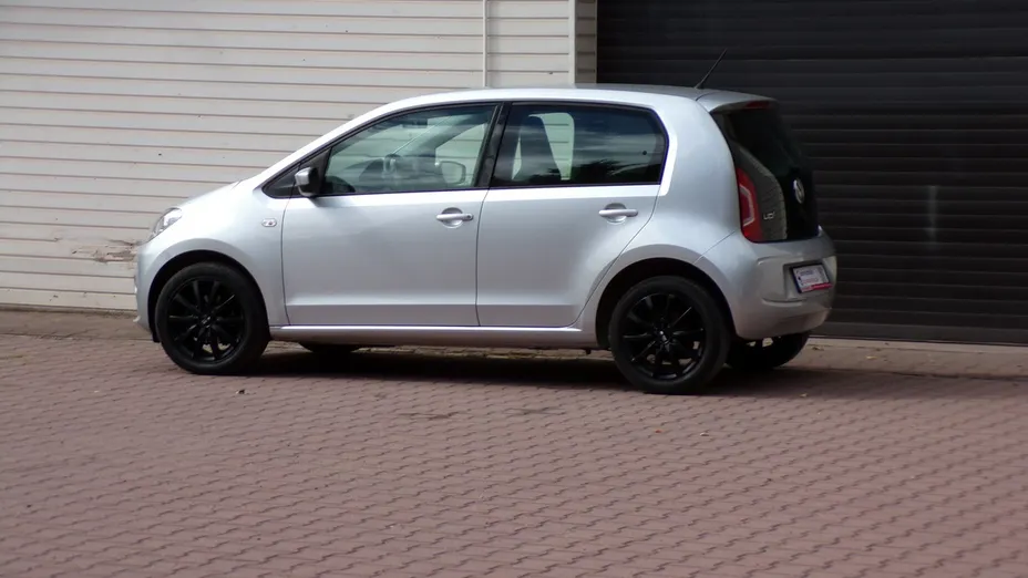 VOLKSWAGEN up! -