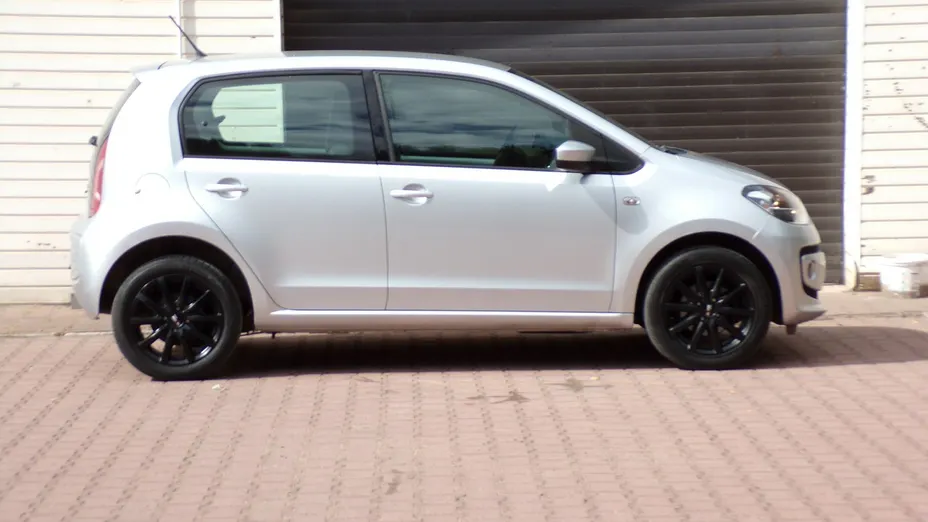 VOLKSWAGEN up! -