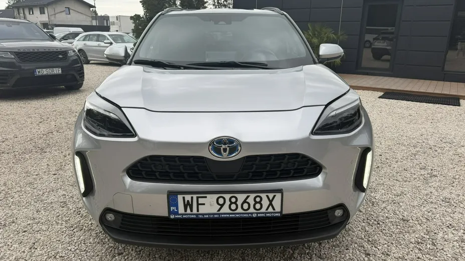 TOYOTA Yaris Cross -