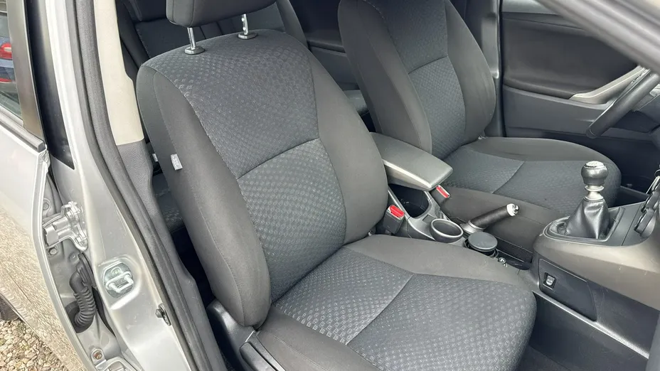 TOYOTA Verso -